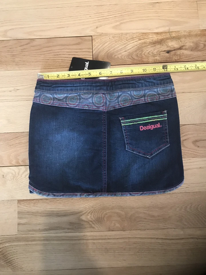 *NUEVO** Minifalda vaquera bordada con apliques de lentejuelas DESIGUAL GIRL, talla 7/8 Foto 4 de 4