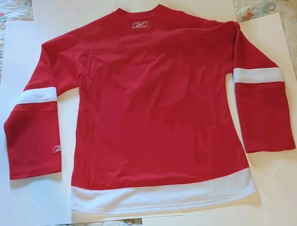 Camiseta deportiva de hockey Detroit Red Wings Reebok NHL (L para mujer) Foto 4 de 4