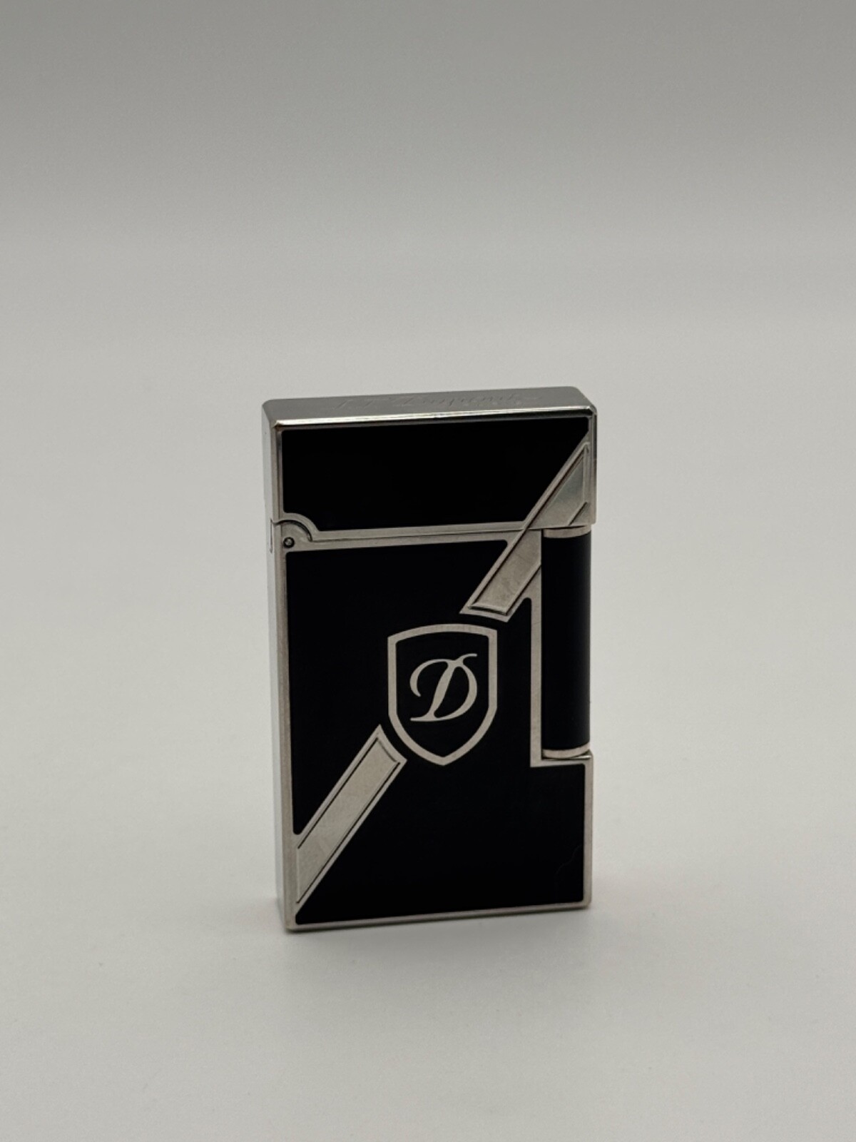 ST Dupont 18ct 750 789-1989