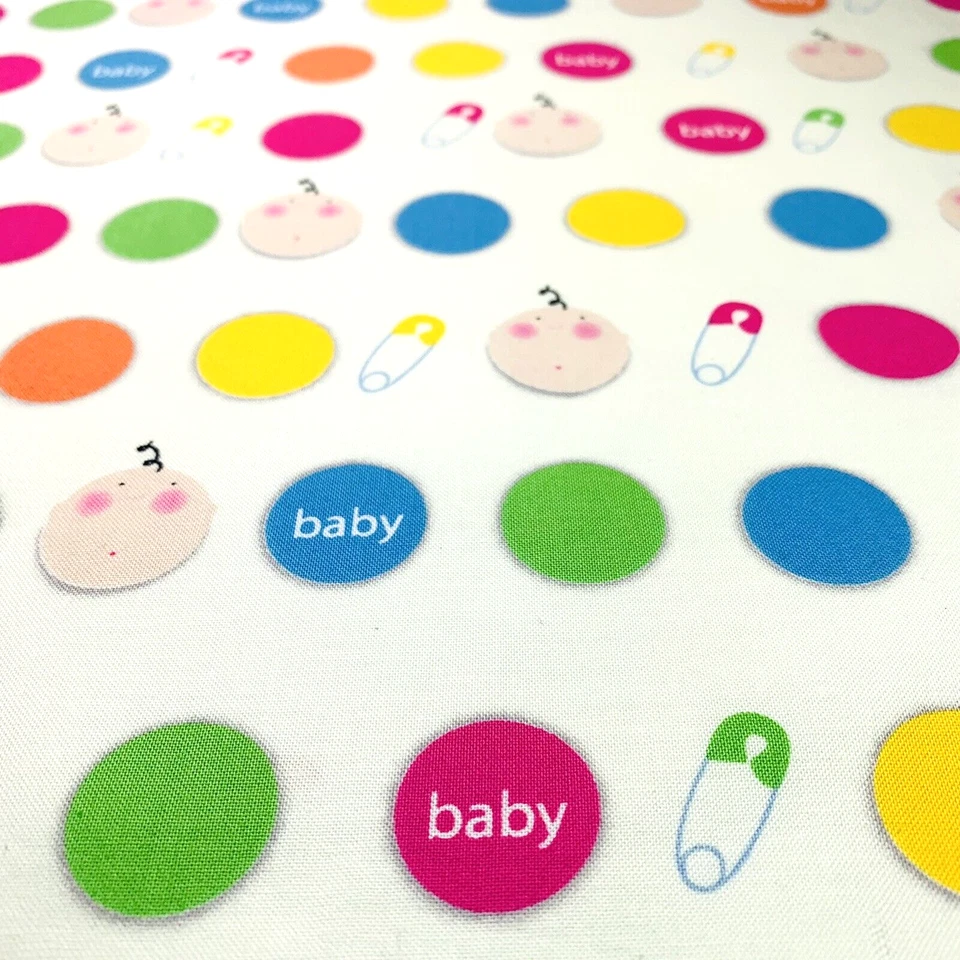 Tela de Lunares Nuevo Bebé Victoria Hutto Acolchado Tesoros 43" Largo x 44" Ancho Foto 4 de 4