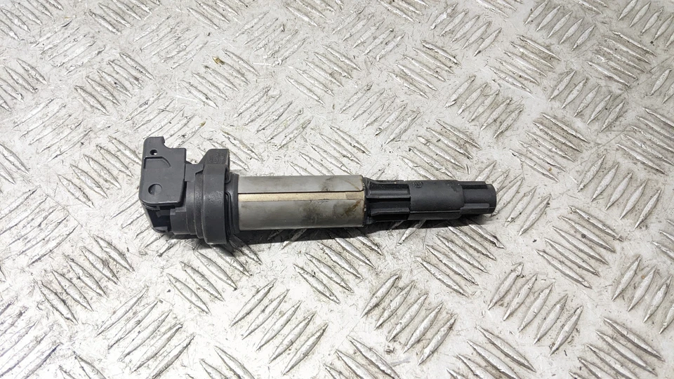 BOBINA DE ENCENDIDO BMW SERIE 3 320I SE 2005 0221504100 Foto 2 de 4