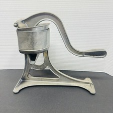 Vintage Universal Aluminum Manual Citrus Juicer Hand Press Made in USA