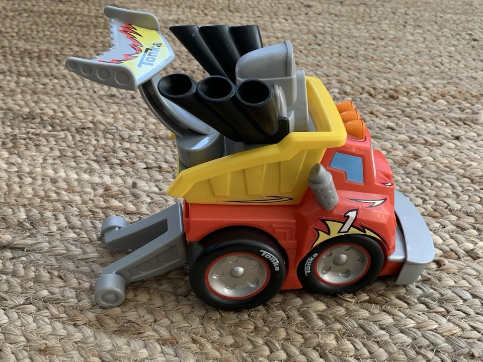 Hasbro Tonka Chuck The Talking Truck - Equipo de carreras Foto 4 de 4