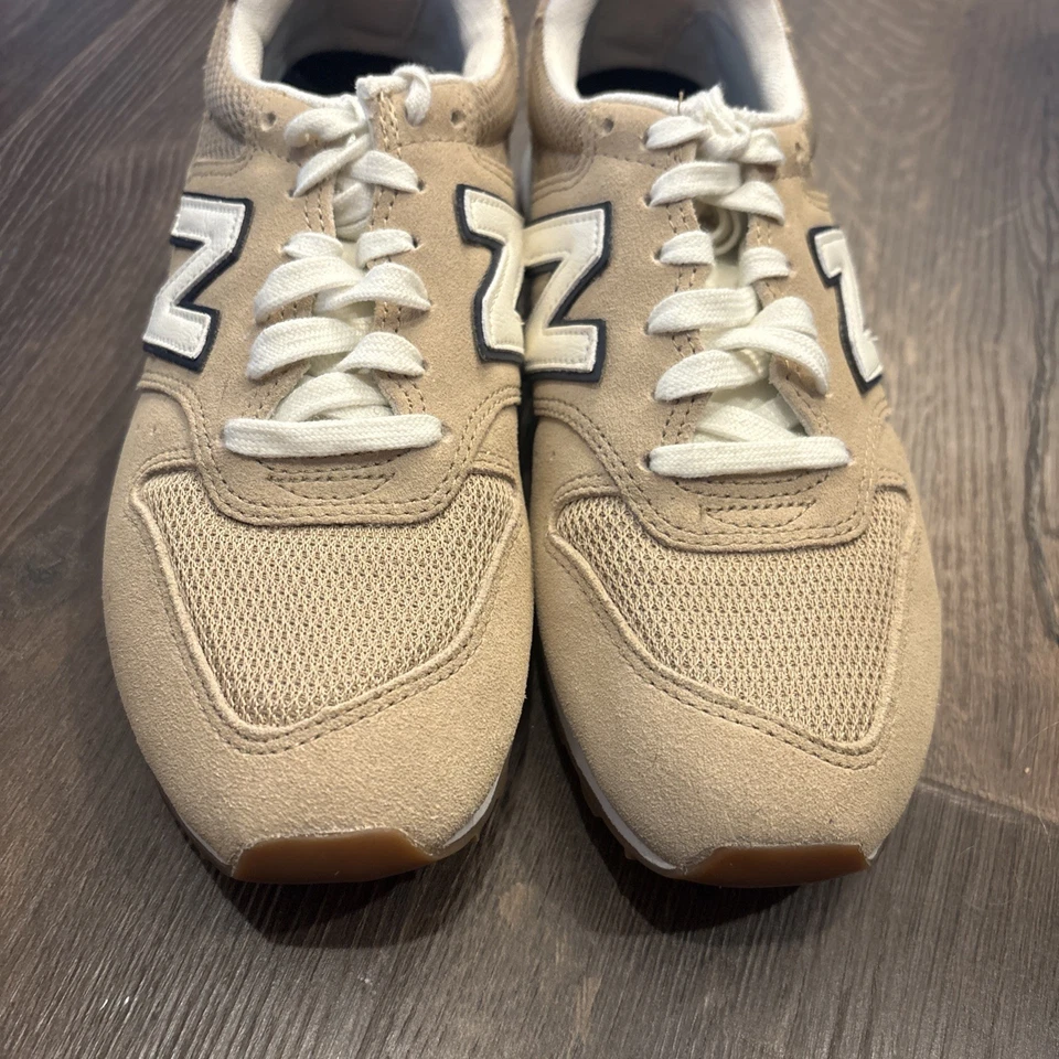 New Balance 996 Women’s Size 9 Tan Suede Sneakers - Image 4 of 4