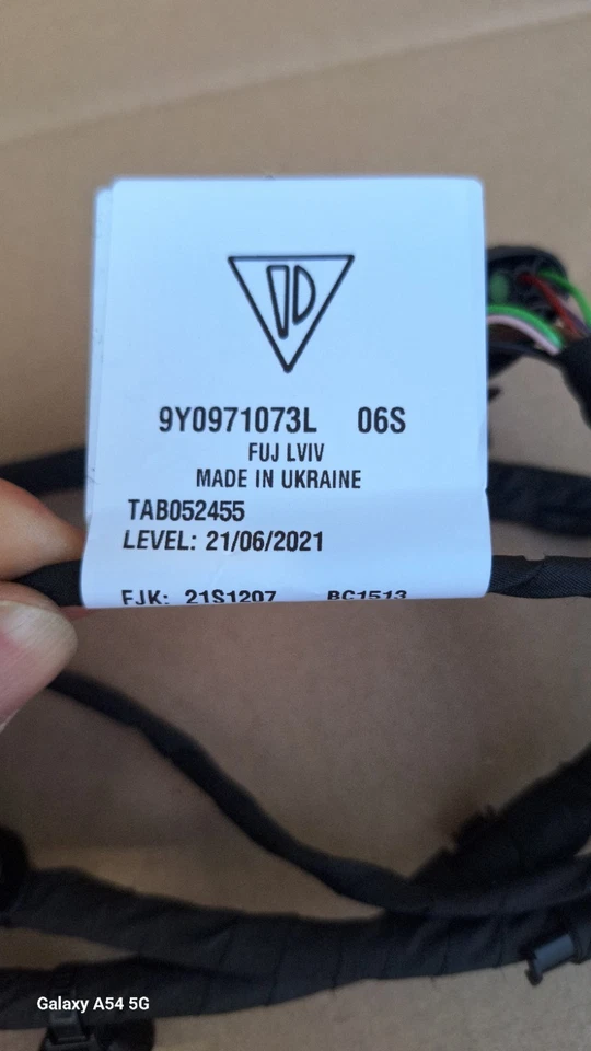 NEW PORSCHE CAYENNE WIRING SET FOR THE FRONT END, LEFT FRONT 9Y0971073L GENUINE - Image 3 of 4