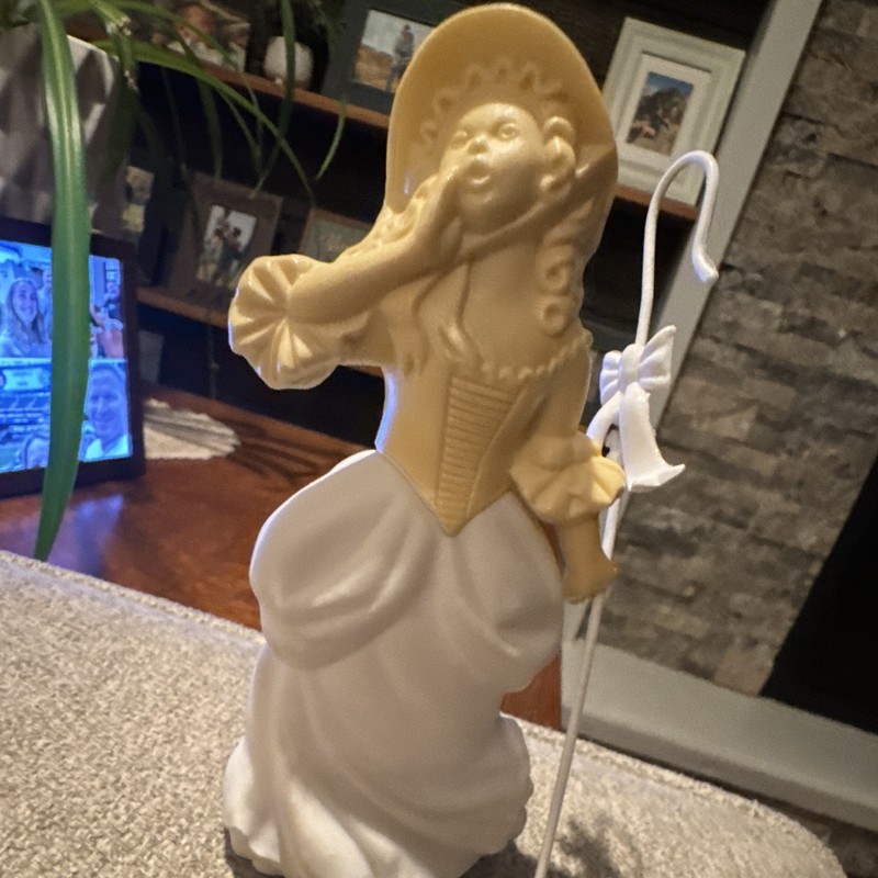 Avon little Bo peep bottle 