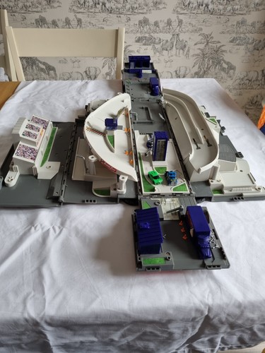 Micro Machines Grand Prix Truck Racing Track Fold Out Retro Play Set Hasbro 1999 - Picture 5 of 6
