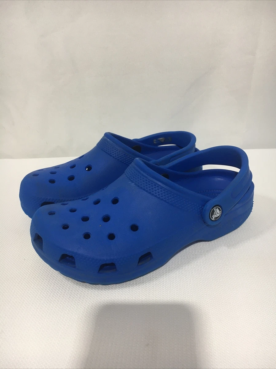 J4 crocs shop