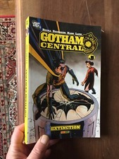 ALBUM BD COMICS DC GOTHAM CENTRAL extinction  panini big books  2008 NEUF