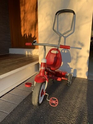 radio flyer steer and stroll trike australia