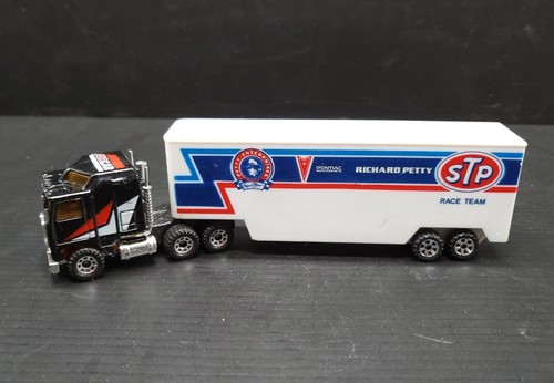 Matchbox Rescue 911 Police Mercedes 500 SEC + Rimorchio Kenworth Cabover & STP - Foto 8 di 11