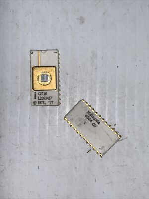 1977 Intel C2716 Intergrated Circuits Gold Chip! Rare And Original Nos ...