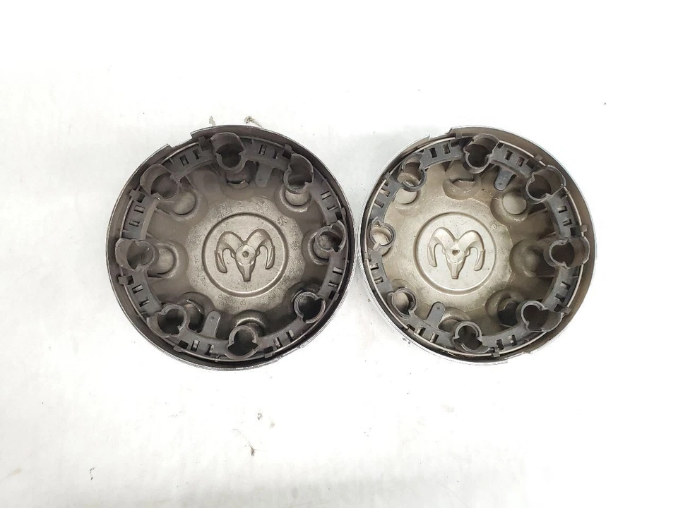 Dos Dodge RAM2500 2004 tapa central rueda OEM 905462 Foto 2 de 4