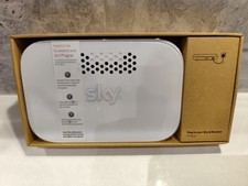 New Sky Q Wireless WIFI Booster Repeater WiFi extender Model EE120 