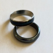 Set of Rings Color Changing Mood Ring Dark Grey Size 9 Unisex Novelty Jewelry