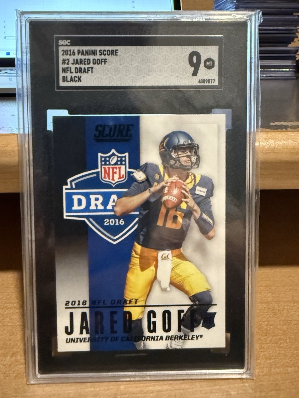 2016 Panini Score Football Jared Goff NFL Draft Black RC Card #2 SGC 9
