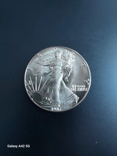 1987  1 oz Silver American Eagle (Brilliant Uncirculated) II
