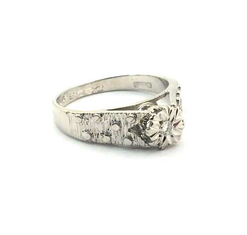 Ladies nicely crafted 9ct white gold vintage ring set with a diamond, UK size M - 第 5/9 張圖片