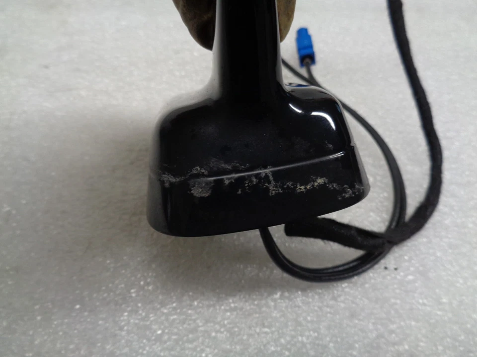 Antena FIN 2009-2012 AUDI A4 Quattro 2.0L Roof Shark AK2209137 - Imagem 2 de 4