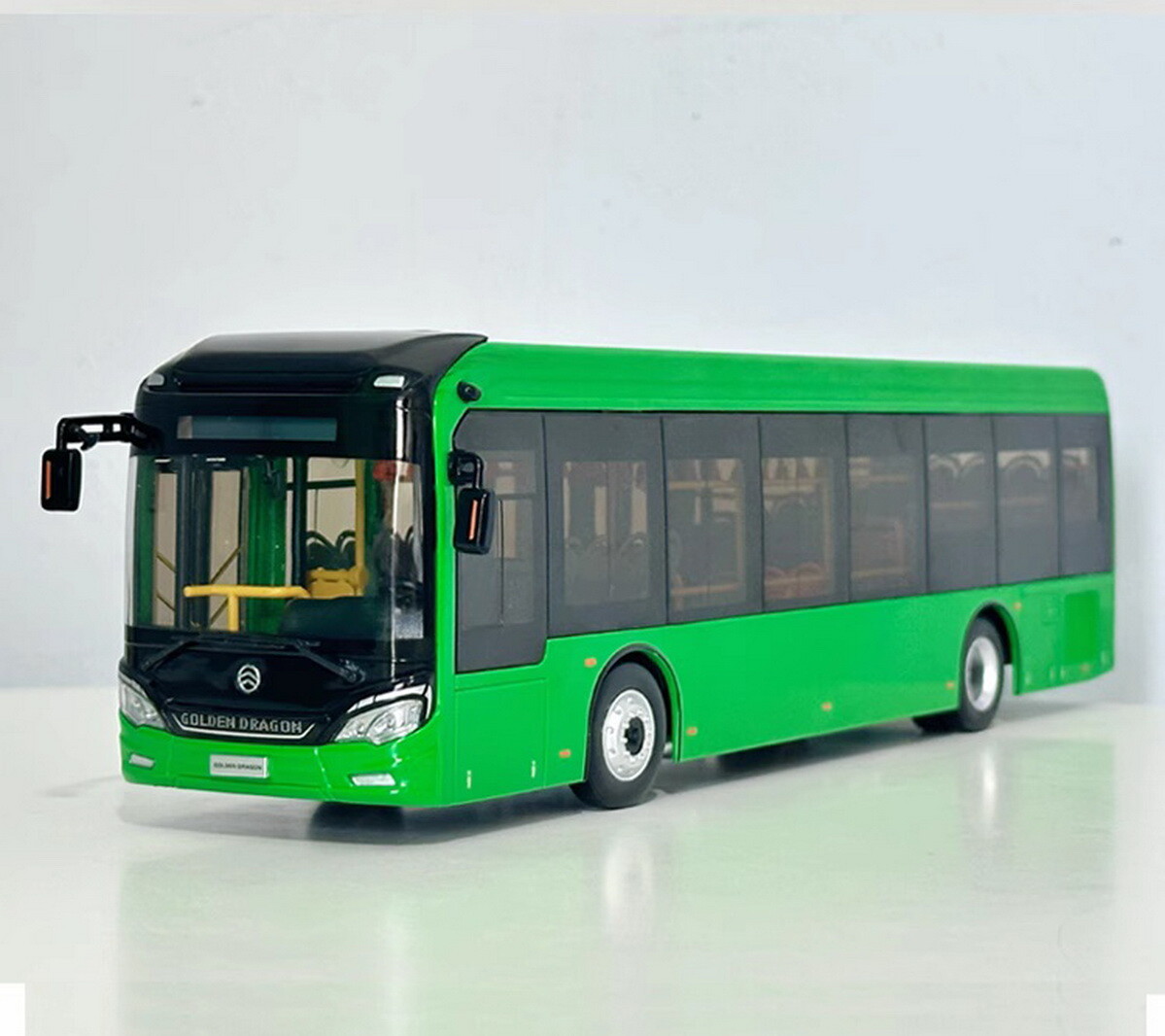 1/42 Scale Golden Dragon XML6125GE Bus Green Diecast Model Toy