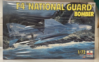 NEW Sealed 1:72 F4 ''National Guard'' Bomber ESCI/ERTL   9085