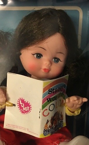 Muñeca de escritorio escolar Li'l Stacey and Her Own 1984 Lovee Toy Co Tear en plástico - Imagen 11 de 12