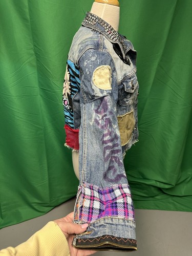 Customized denim Jean jacket Punk Y2K Patches Pins Studs Medium - Picture 2 of 8