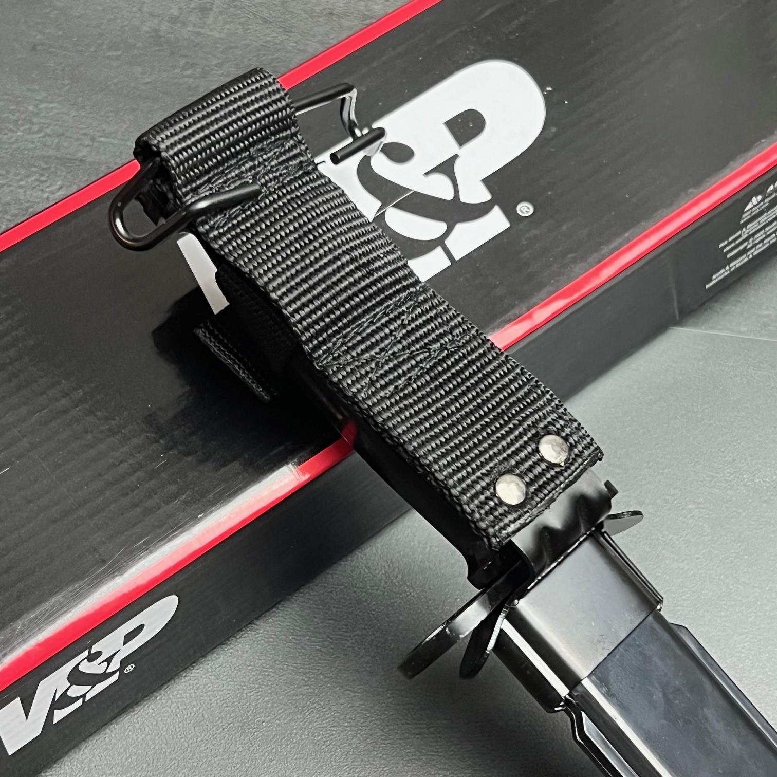 Smith & Wesson M&P Double Edged Fixed Blade Spear Point Tactical Knife w/ Sheath