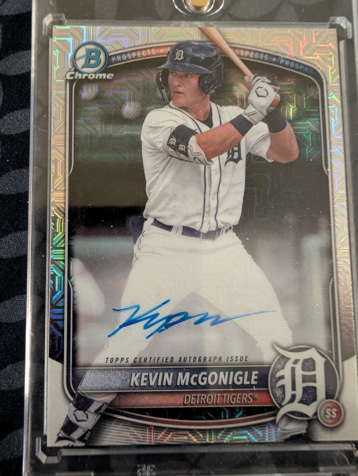 2025 Bowman #BMA-KM Kevin McGonigle Chrome Prospect Autographs Mojo Refractor