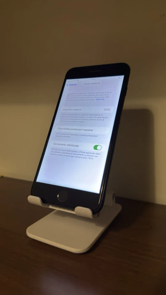 Apple iPhone 7 Plus - 256GB - Nero (Sbloccato) - Immagine 4 di 4