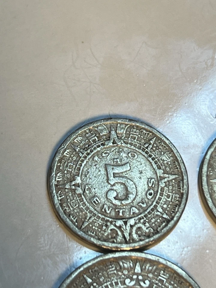 Lot of 4 Vintage Mexican Coinage 5 Centavos -1930, 1937 & 1907- 10 Centavos 1945 - Image 3 of 4