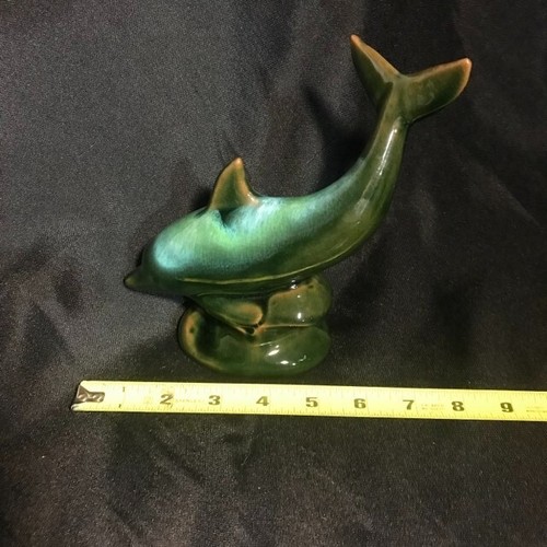 Vintage Blue Mountain Pottery Canada Dolphin Figurine Green Drip Glaze BMP - Picture 3 of 6