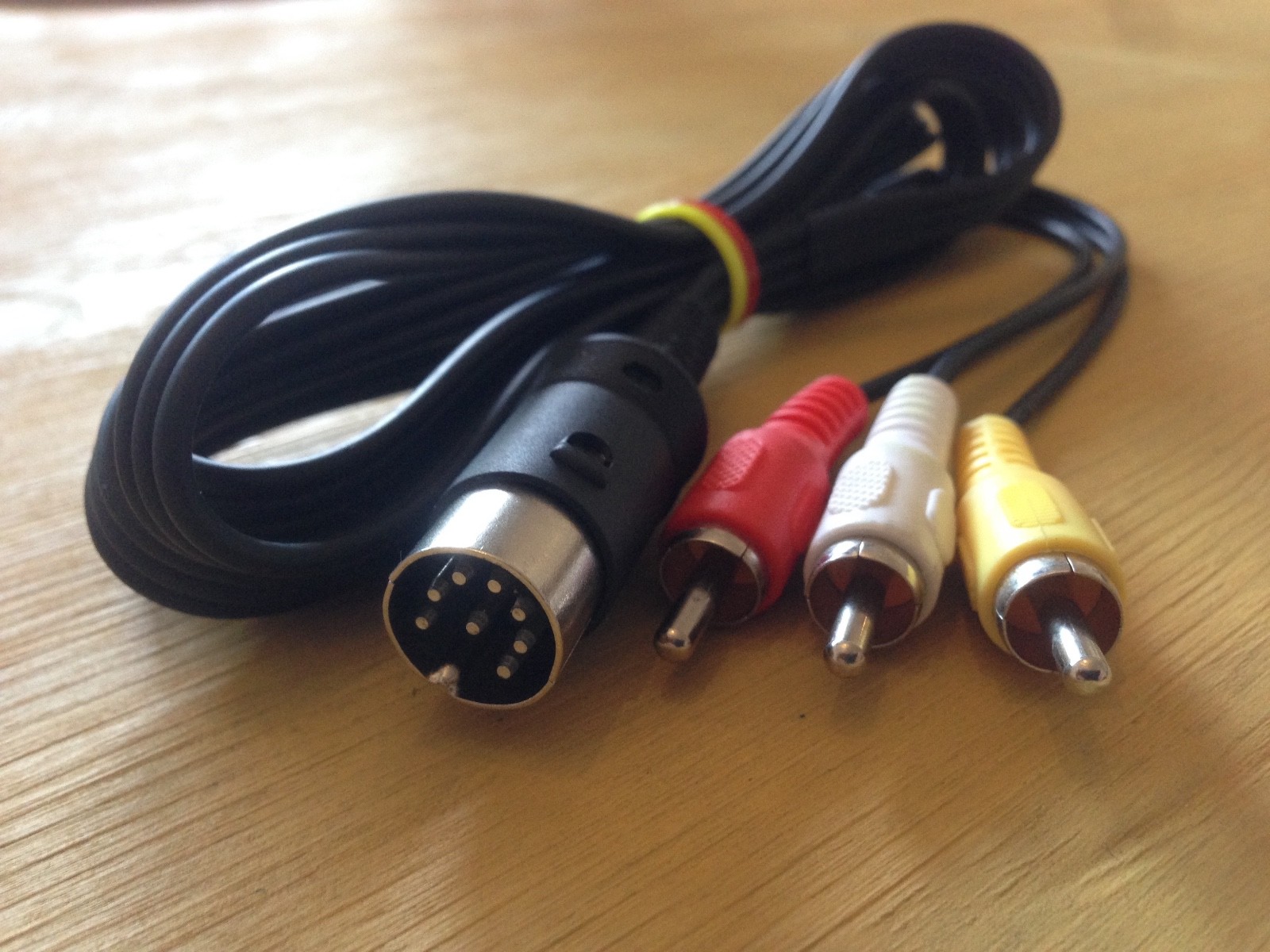 Cavo Video LCA Luma Chroma Audio 8DIN C64 128 Monitor Commodore 1701