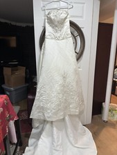 Casablanca Bridal Wedding Dress Size 8 $1700