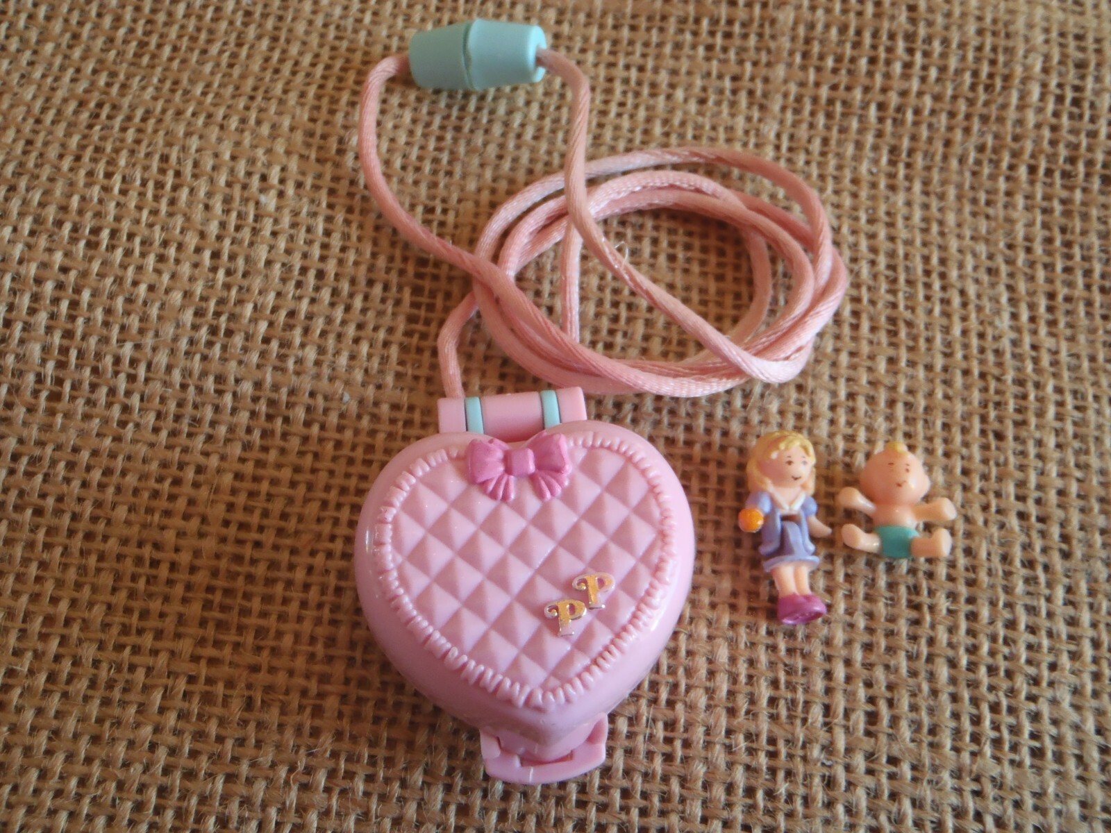 vintage polly pocket locket