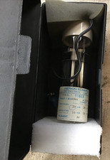 PERKIN ELMER 303-6066 Intensitron Lamp w/ plug and case  (b104)