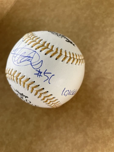 ICHIRO SUZIKI HOF SIGNED 10X GOLD GLOVE BASEBALL SEATTLE MARINERS AUTO MLB JSA