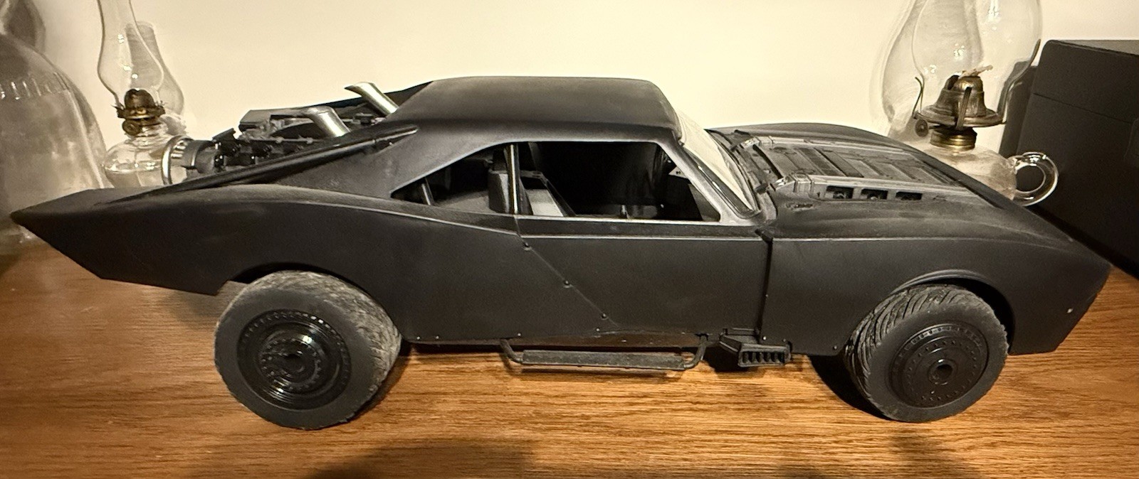 Hot Wheels RC Batman Batmobile 1:10 Scale with Remote Contro