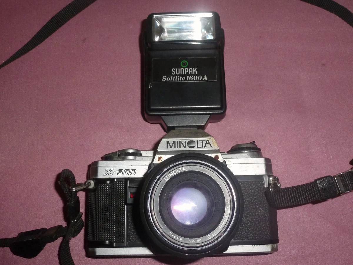 Appareil Photo Argentique Minolta X-300 35 Mm - Boîtier Argenté, Occasion, Testé Et Fonctionnel