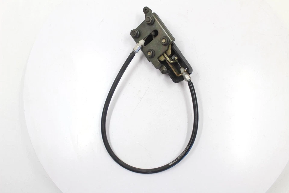 2001 YAMAHA YZF R1 FABRICANTE DE EQUIPAMENTO ORIGINAL CONJUNTO DE TRAVA DE ASSENTO DE PASSAGEIRO TRASEIRO - Imagem 3 de 4