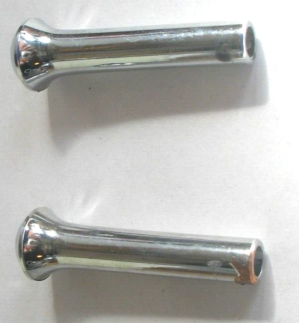 Nuevo par de perillas de cerradura de puerta cromadas de plástico años 60 70 2" de largo Foto 2 de 4