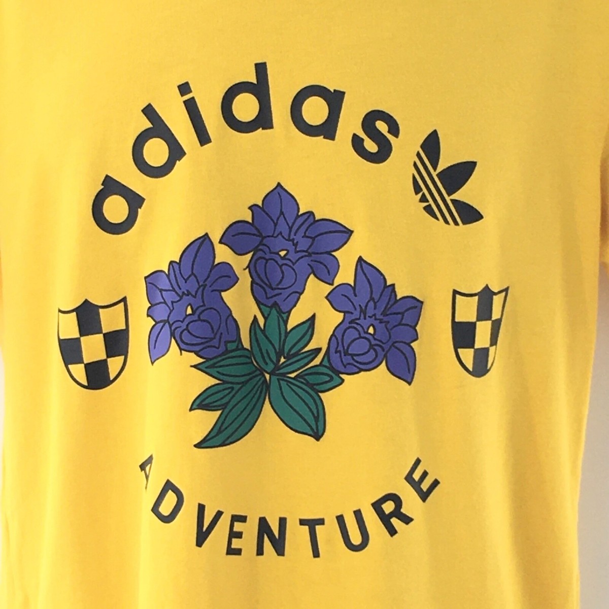 Adidas Originals Mens T Shirt Adventure Graphic Tee GD5607 Yellow Sz XS-  FLAWED | eBay