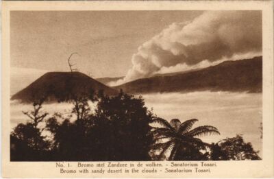 PC BROMO TOSARI clouds volcano INDONESIA (a17828)