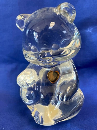 Fenton Glass Bear Figurine (with Gem Heart) 4”x 2”