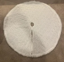 Vtg St. Nick's Choice 48"  Round Christmas Tree Stand Mat Skirt White Fur Edge