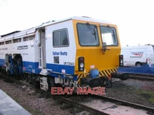 PHOTO  (2)  DR 73943 - PLASSER & THEURER TAMPER/LINER (DETAIL)   TAMPING MACHINE