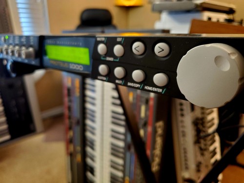 MUST SEE!!! E-MU PROTEUS 1000 30TH ANNIVERSARY RACK MOUNT STILL IN FACTORY BOX! - Picture 10 of 13
