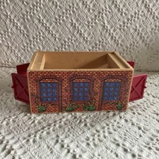 1999 Wooden Thomas Train The Works Double Engine Repair Shed Britt Allcroft