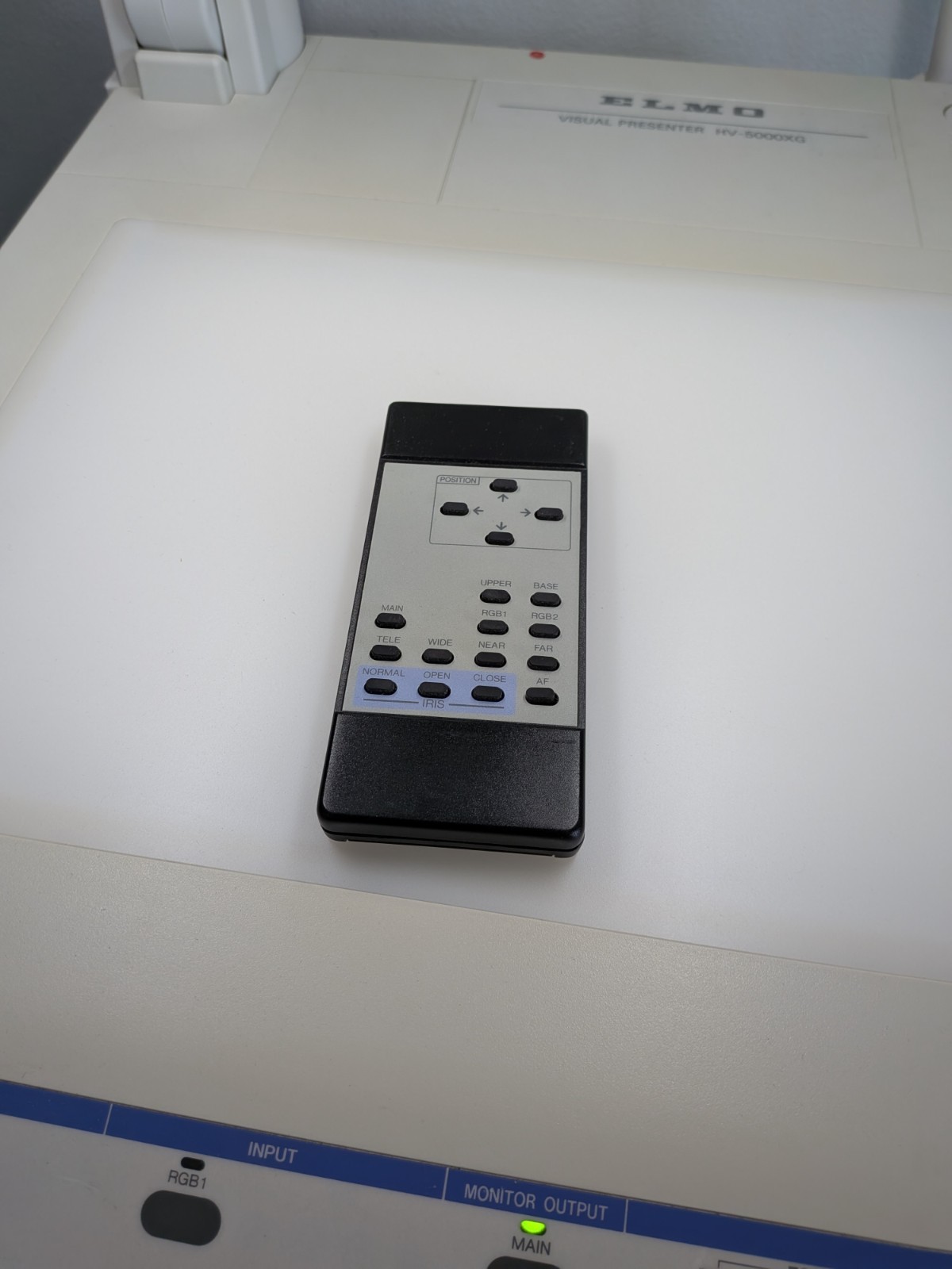 Elmo Visual Presenter  HV-5000 XG Tested W/ Remote