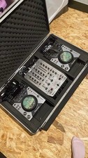 Pioneer CDJ 400 (Pair), Behringher VMX 300 Mixer, Flight Case, Wired Cables